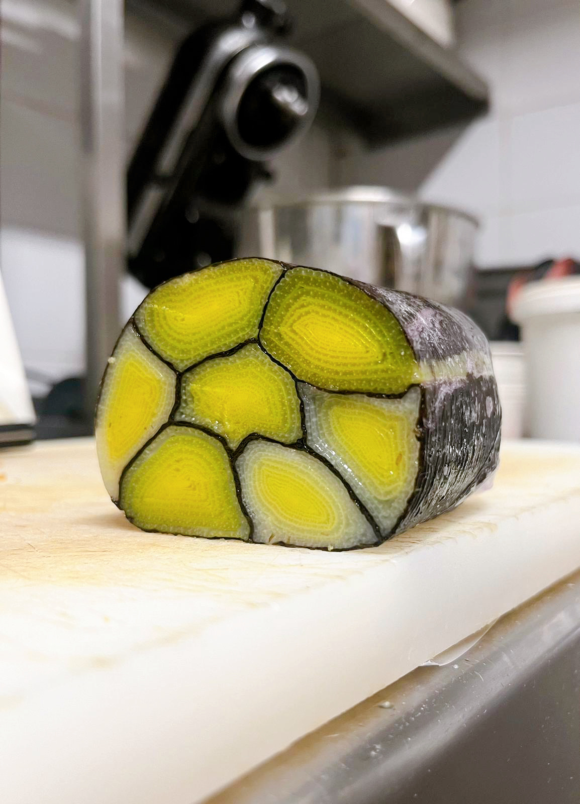 Entrée de saison préparée par le chef Yann Serra à Blanquefort